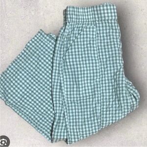 Waste 17 to 1913 inch rise 24 inch insane, green and white checkered wide leg